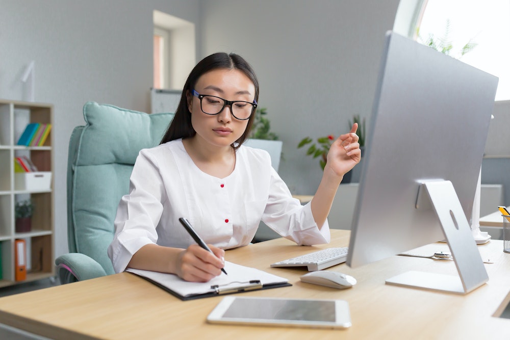Les astuces pour mieux gérer le télésecrétariat médical pour les ophtalmologues