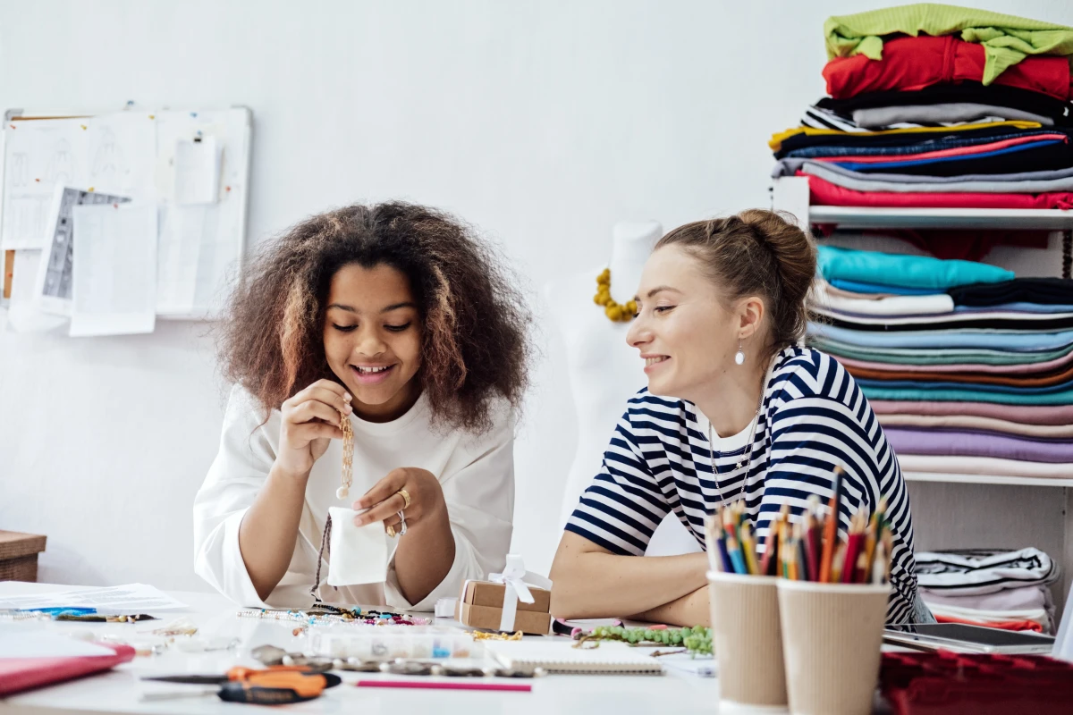 Les stratégies de marketing pour les produits de luxe : une approche singulière pour séduire une clientèle exigeante